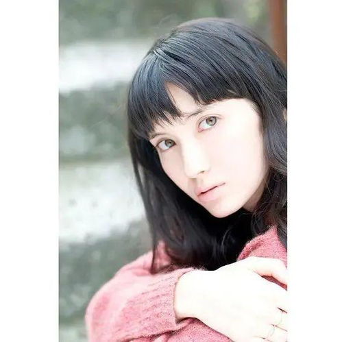 混血氣質市川紗椰 皮膚白皙,身材高挑,一見傾心